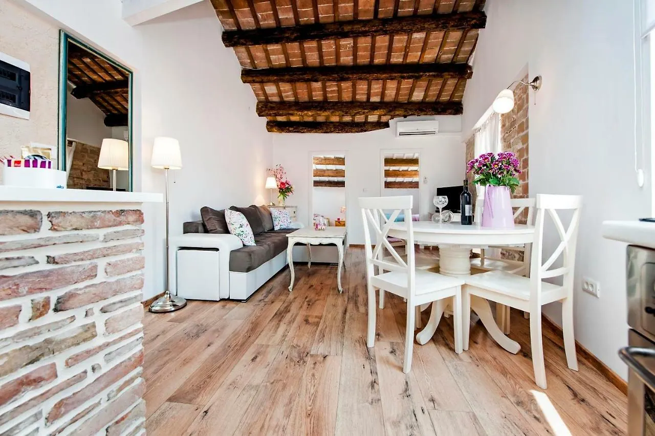 Apartment Casa Alek Rovigno 0*,  Croazia